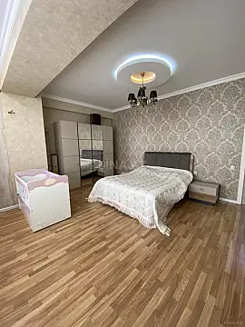 Satılır 3 otaqlı mənzil 146 m²