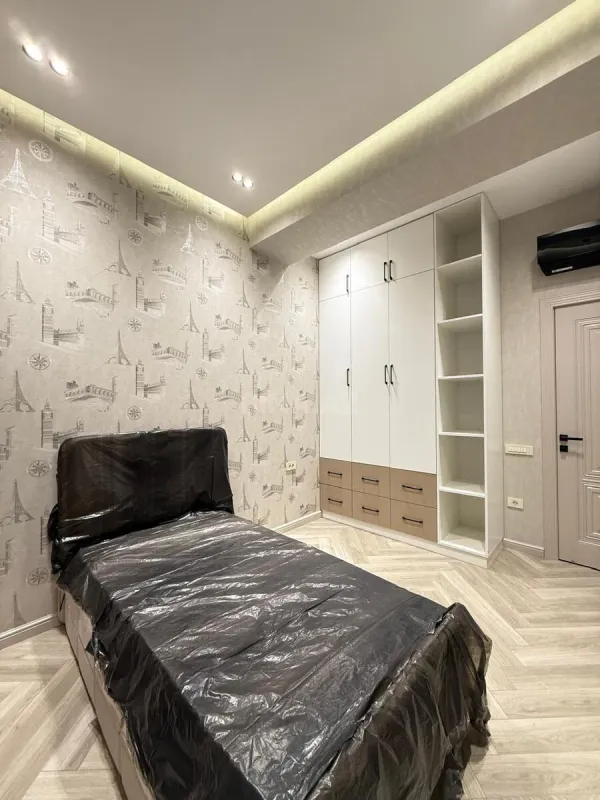 Satılır 3 otaqlı mənzil 119 m²