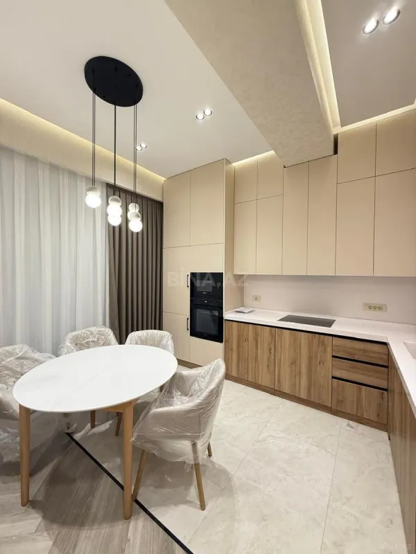 Satılır 3 otaqlı mənzil 119 m²