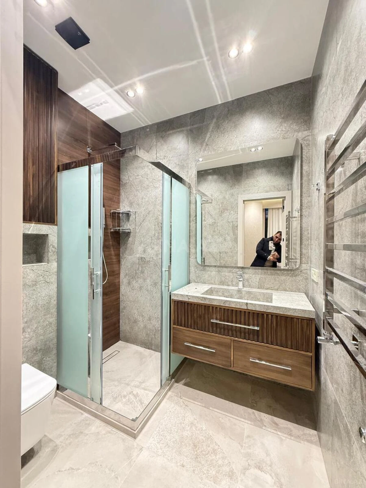 Satılır 3 otaqlı mənzil 119 m²