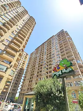 Kirayə verilir 3 otaqlı mənzil 140 m² — Bakı, 8-ci kilometr 3 otaq 140.00 m²