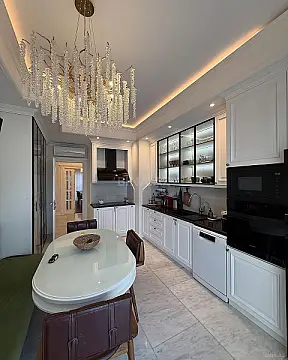 Satılır 3 otaqlı mənzil 145 m²