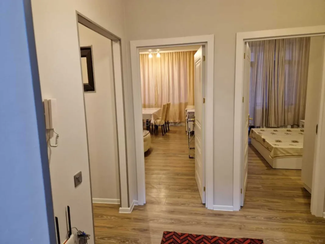 Kirayə verilir 2 otaqlı mənzil 60 m²