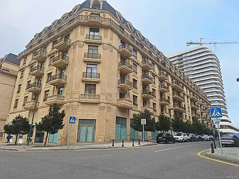 Satılır 3 otaqlı mənzil 123 m² — Bakı, Köhnə Günəşli 3 otaq 123.00 m²