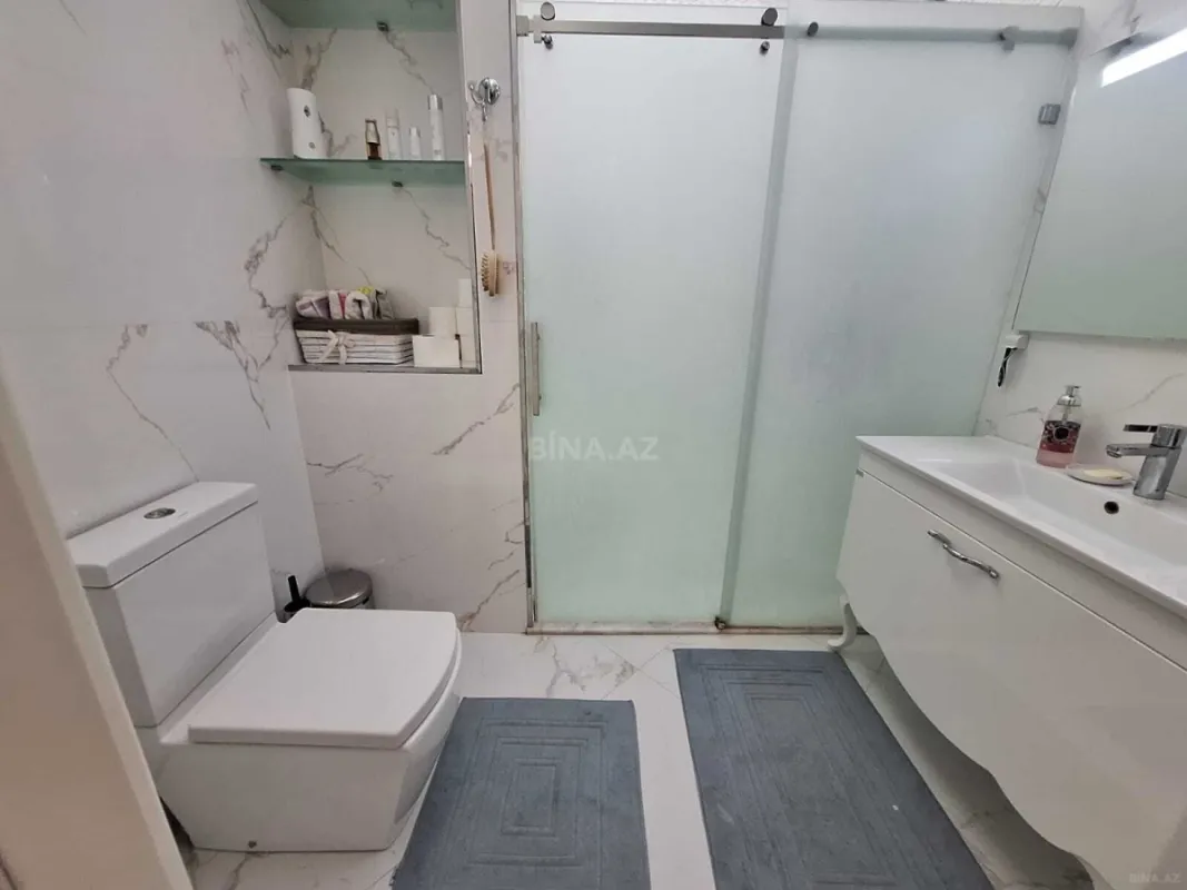 Satılır 3 otaqlı mənzil 123 m²