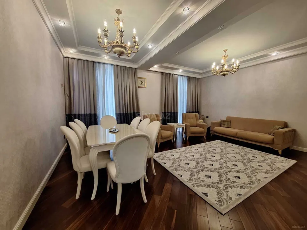 Satılır 3 otaqlı mənzil 123 m²