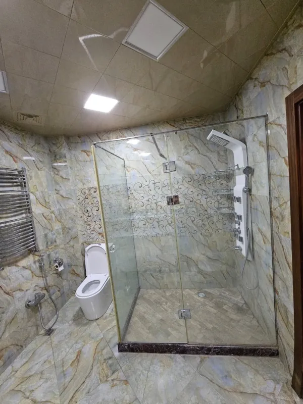 Satılır 4 otaqlı mənzil 202 m²