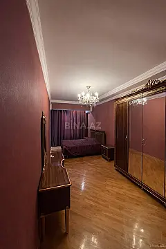 Satılır 3 otaqlı mənzil 165 m²