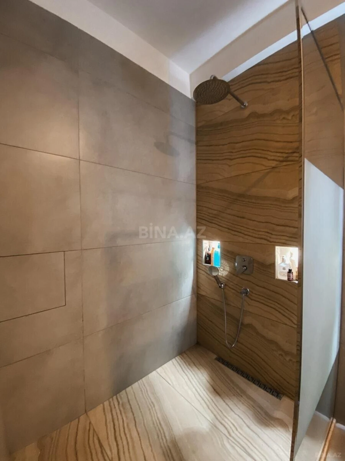 Kirayə verilir 3 otaqlı mənzil 90 m²