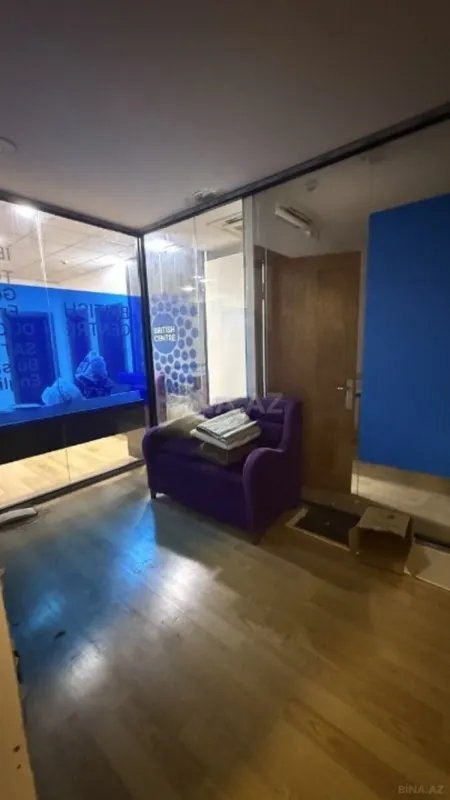 Kirayə verilir 9 otaqlı ofis 200 m²