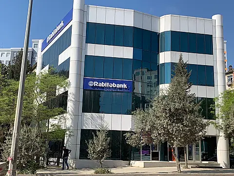 Kirayə verilir 9 otaqlı ofis 200 m²