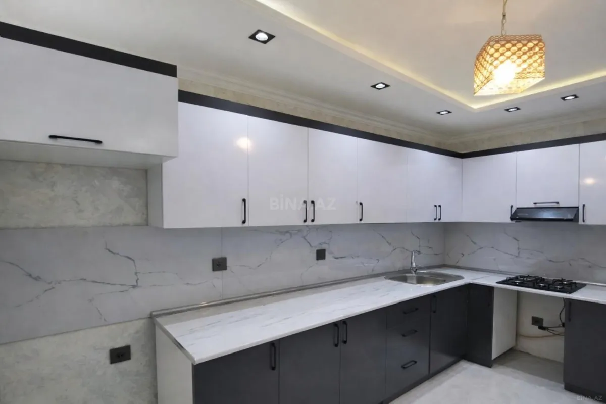 Satılır 2 otaqlı mənzil 74 m²