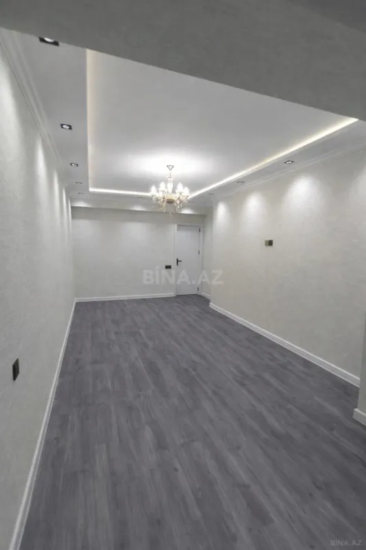 Satılır 2 otaqlı mənzil 74 m²
