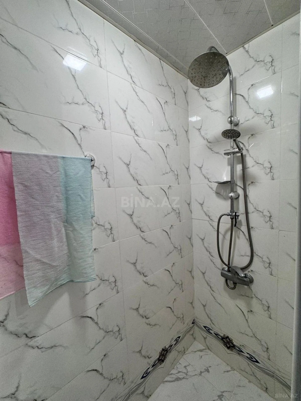 Satılır 4 otaqlı mənzil 100 m²