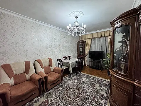 Satılır 4 otaqlı mənzil 100 m²