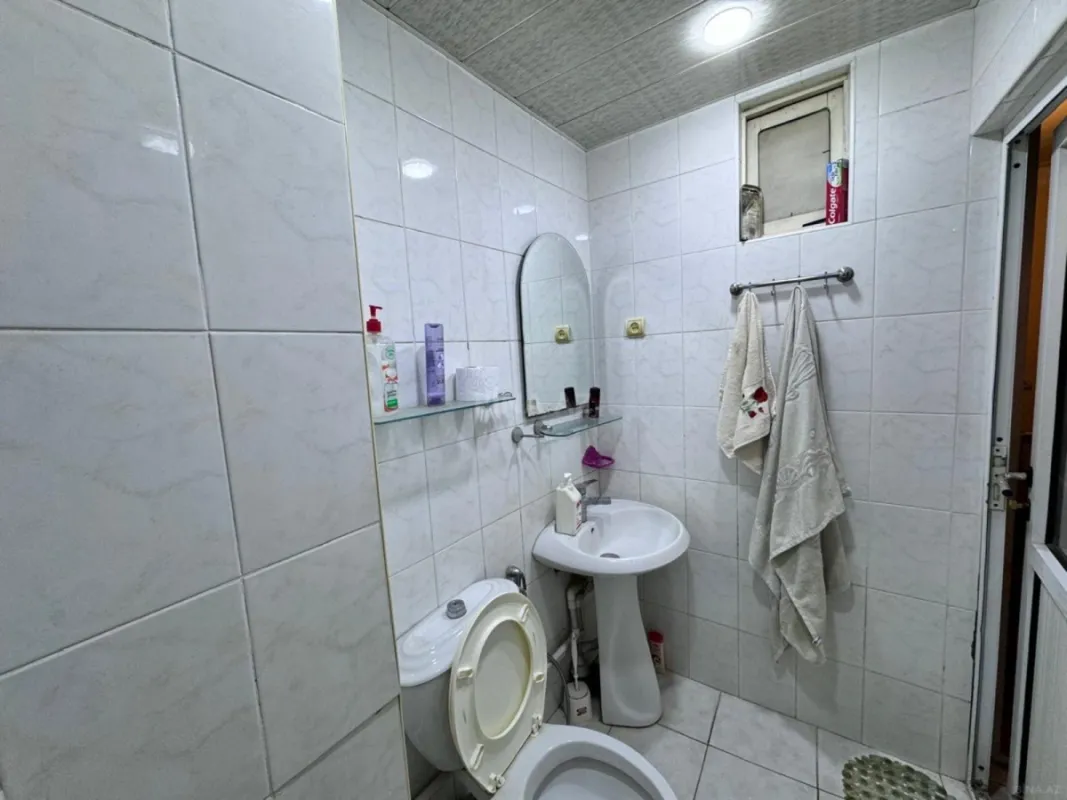 Satılır 4 otaqlı mənzil 100 m²