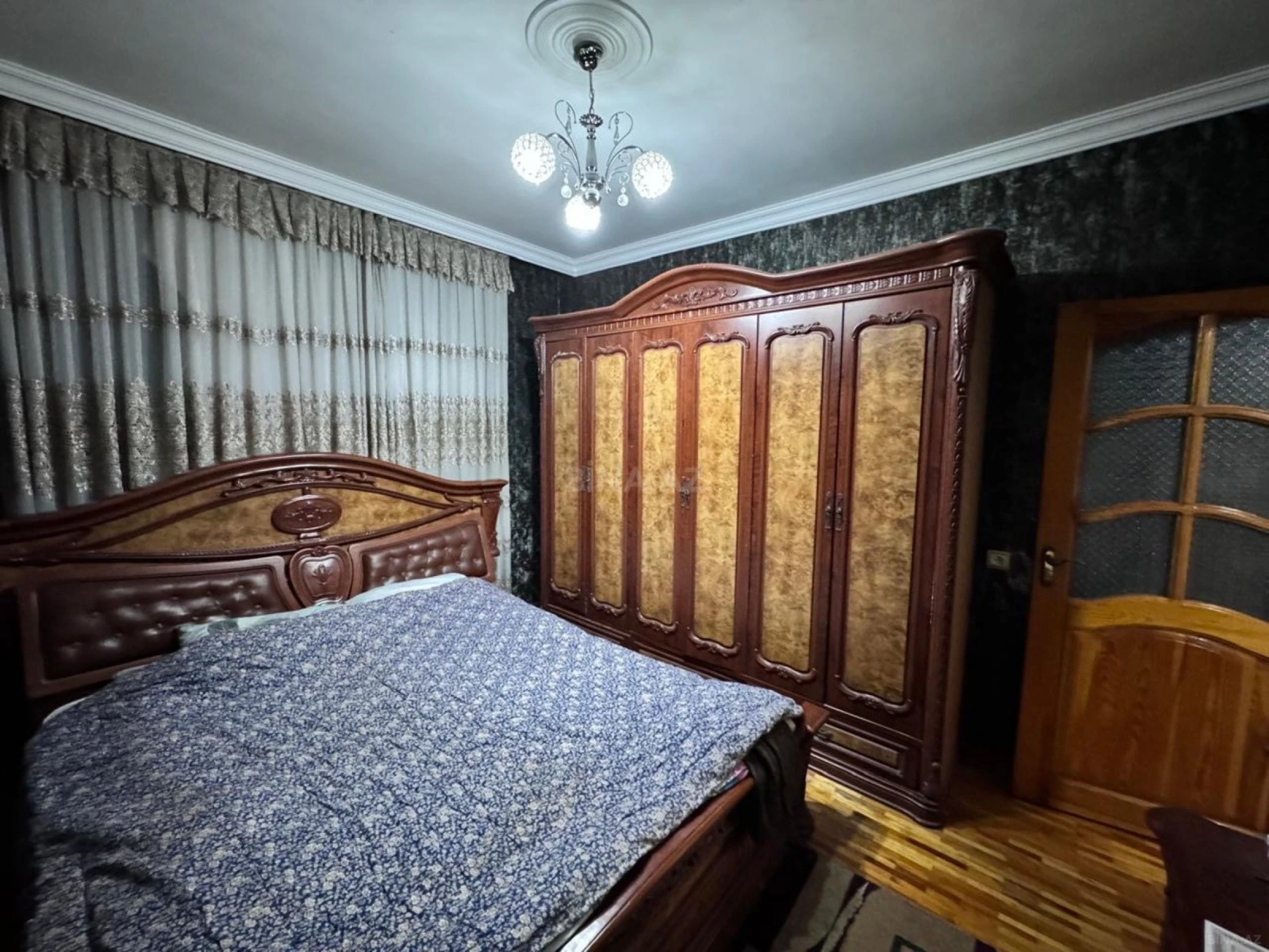 Satılır 4 otaqlı mənzil 100 m²