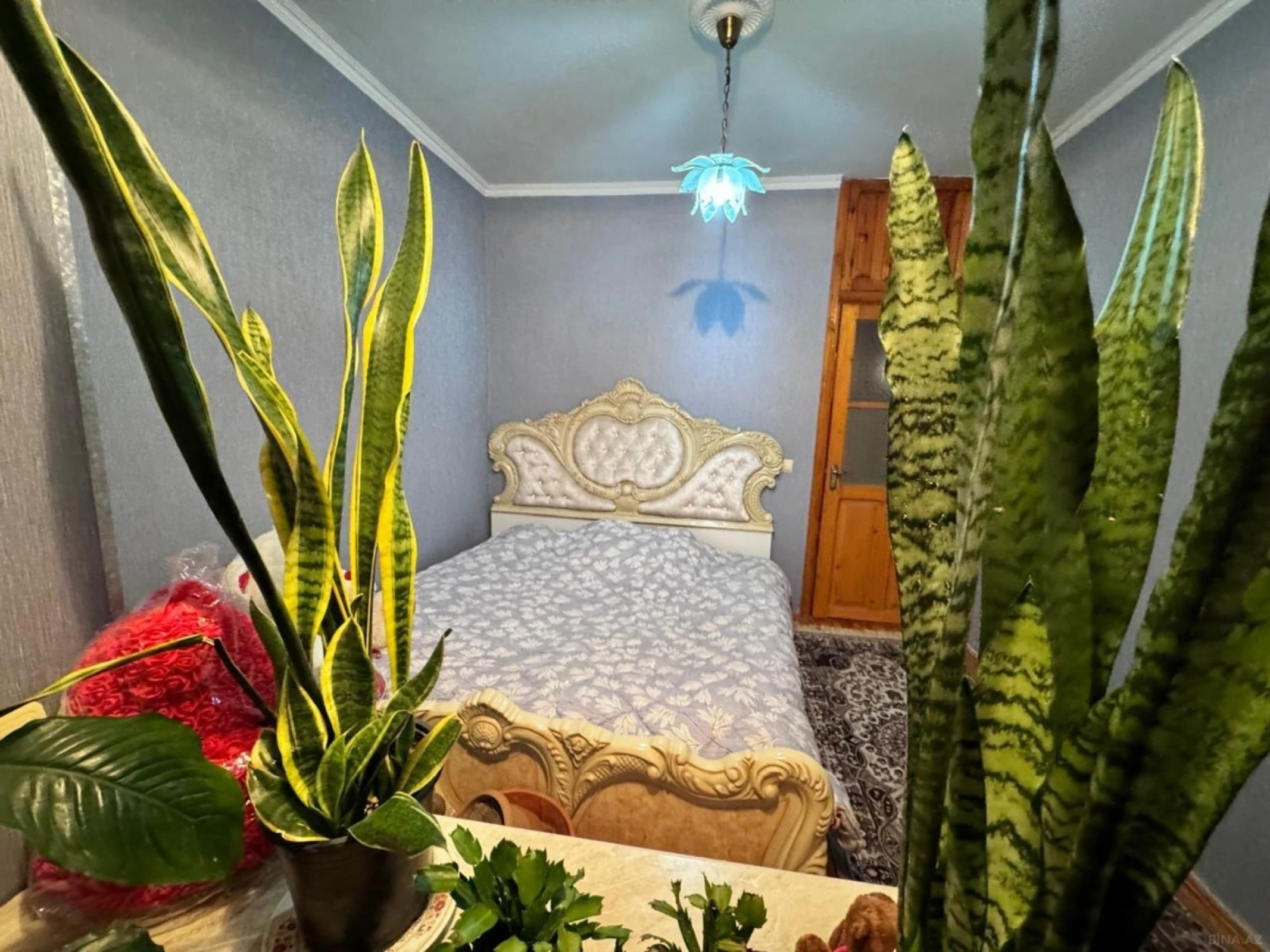 Satılır 4 otaqlı mənzil 100 m²