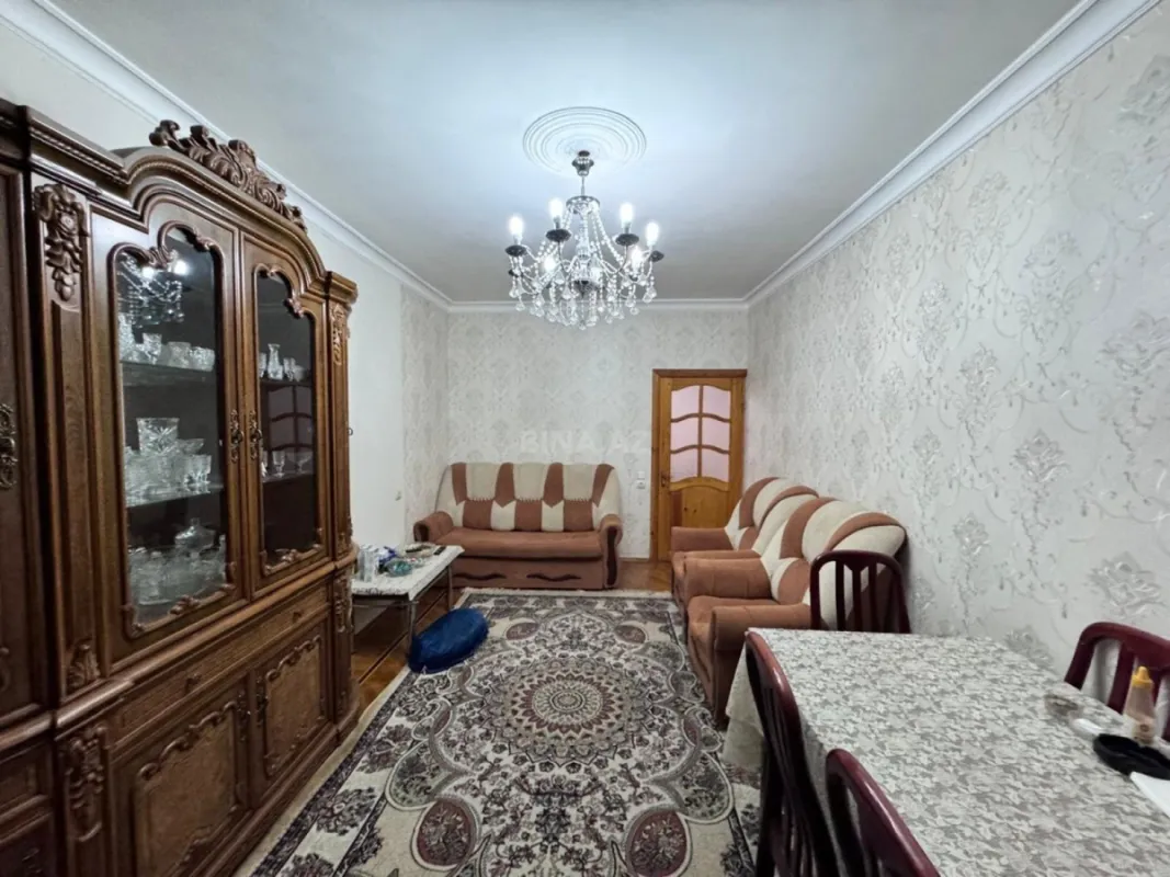 Satılır 4 otaqlı mənzil 100 m²