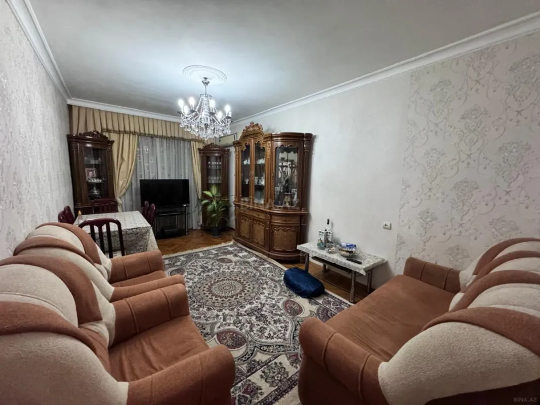 Satılır 4 otaqlı mənzil 100 m²