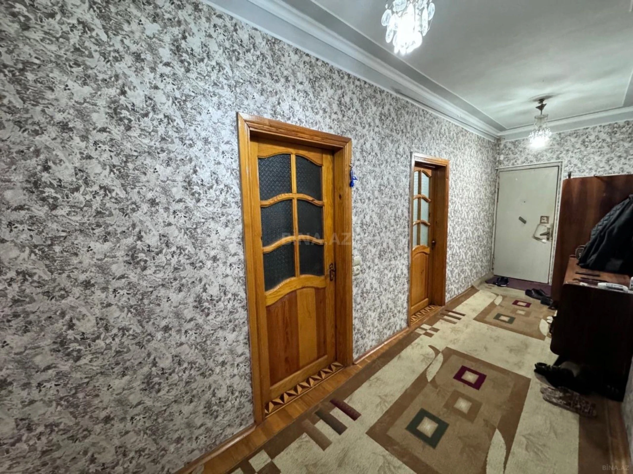 Satılır 4 otaqlı mənzil 100 m²