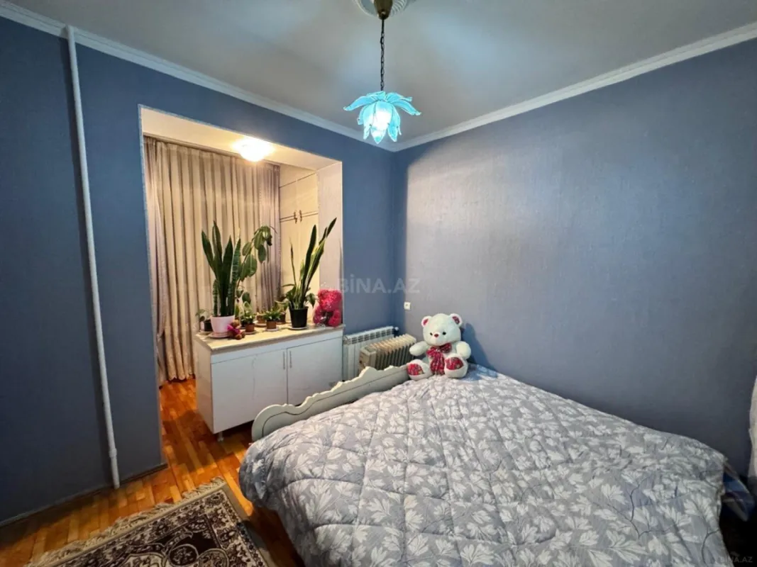 Satılır 4 otaqlı mənzil 100 m²