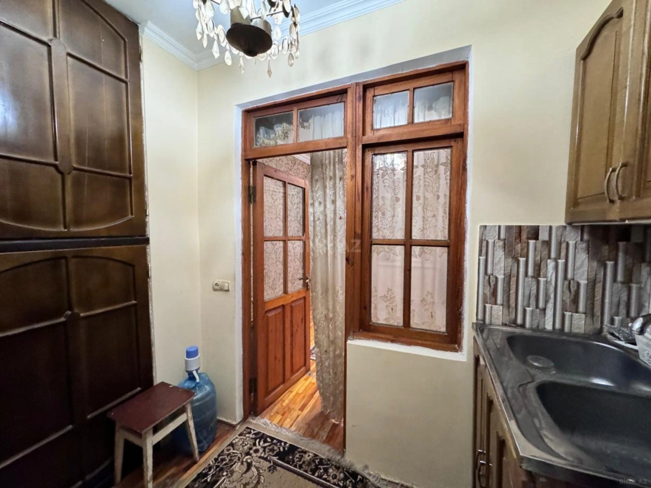Satılır 4 otaqlı mənzil 100 m²