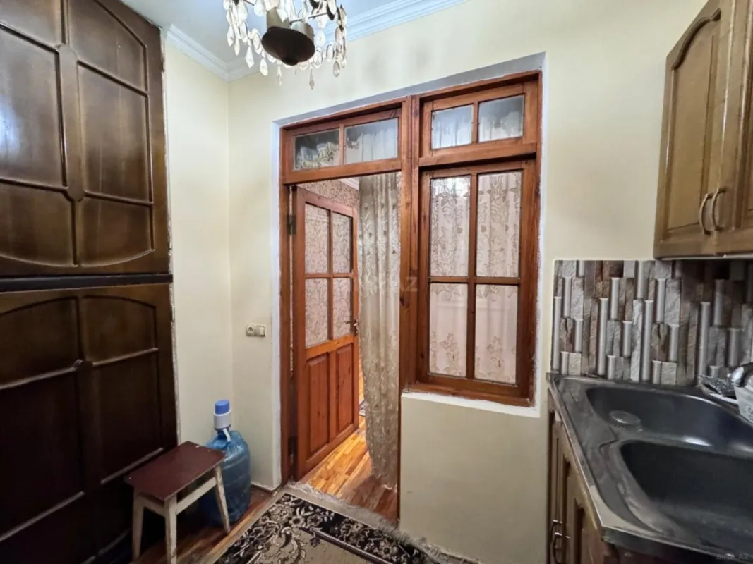 Satılır 4 otaqlı mənzil 100 m²
