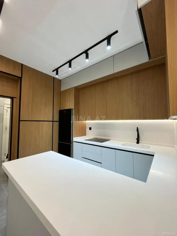 Satılır 2 otaqlı mənzil 67 m²