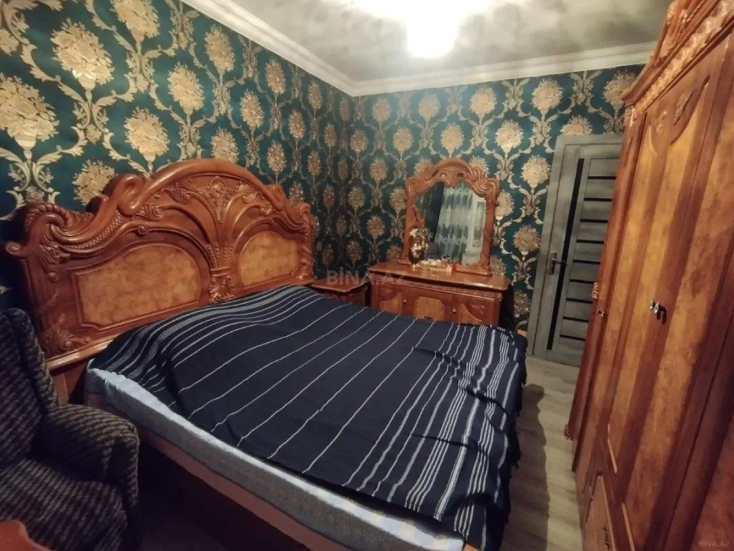 Satılır 4 otaqlı mənzil 100 m²