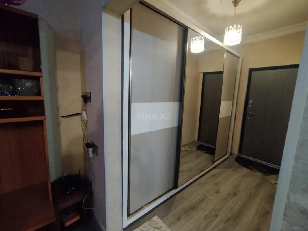 Satılır 4 otaqlı mənzil 100 m²