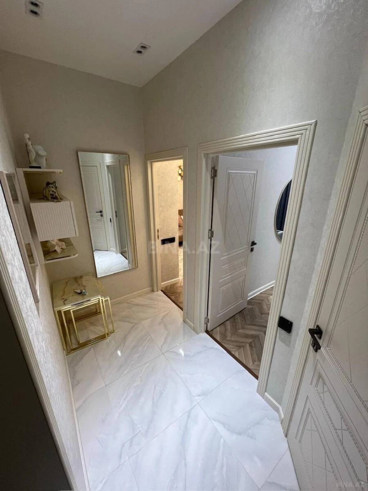 Satılır 2 otaqlı mənzil 56 m²