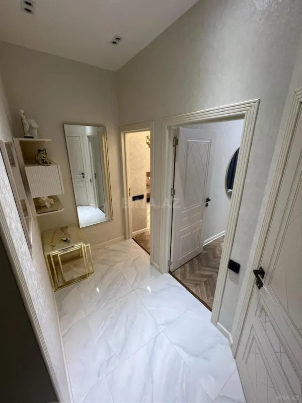 Satılır 2 otaqlı mənzil 56 m²