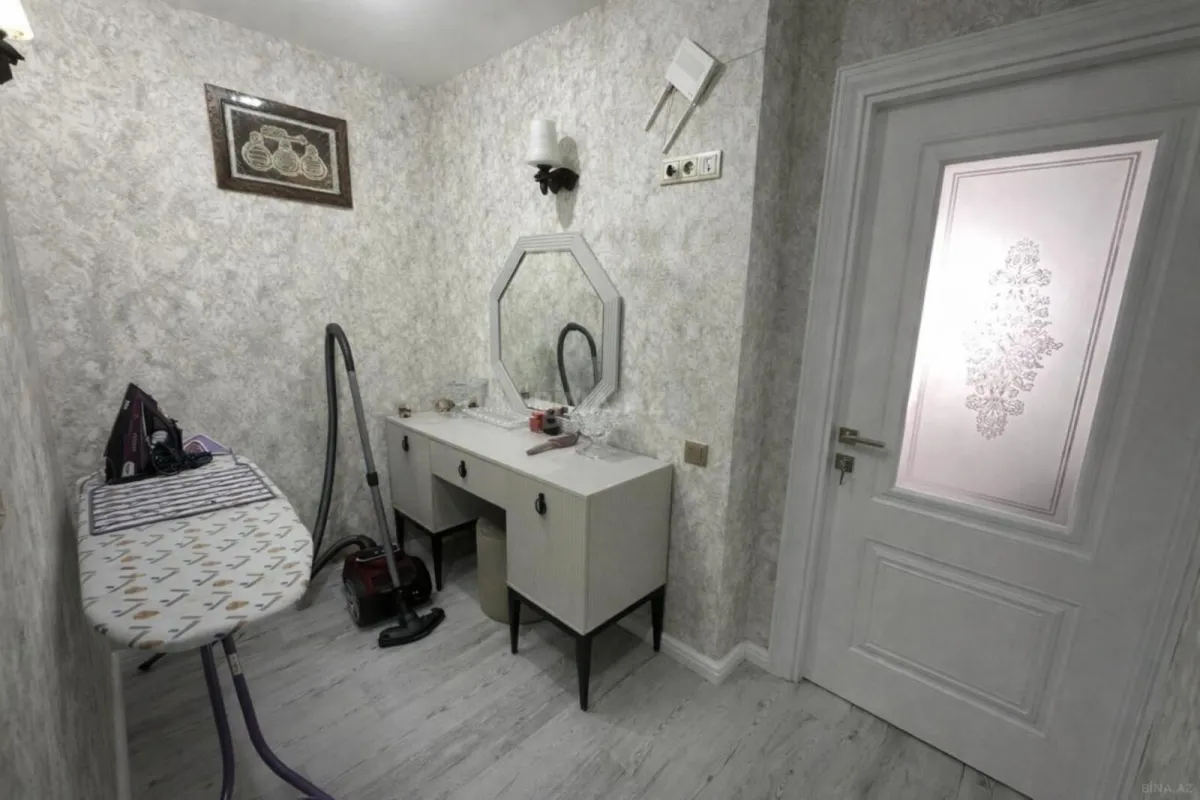 Satılır 2 otaqlı mənzil 60 m²