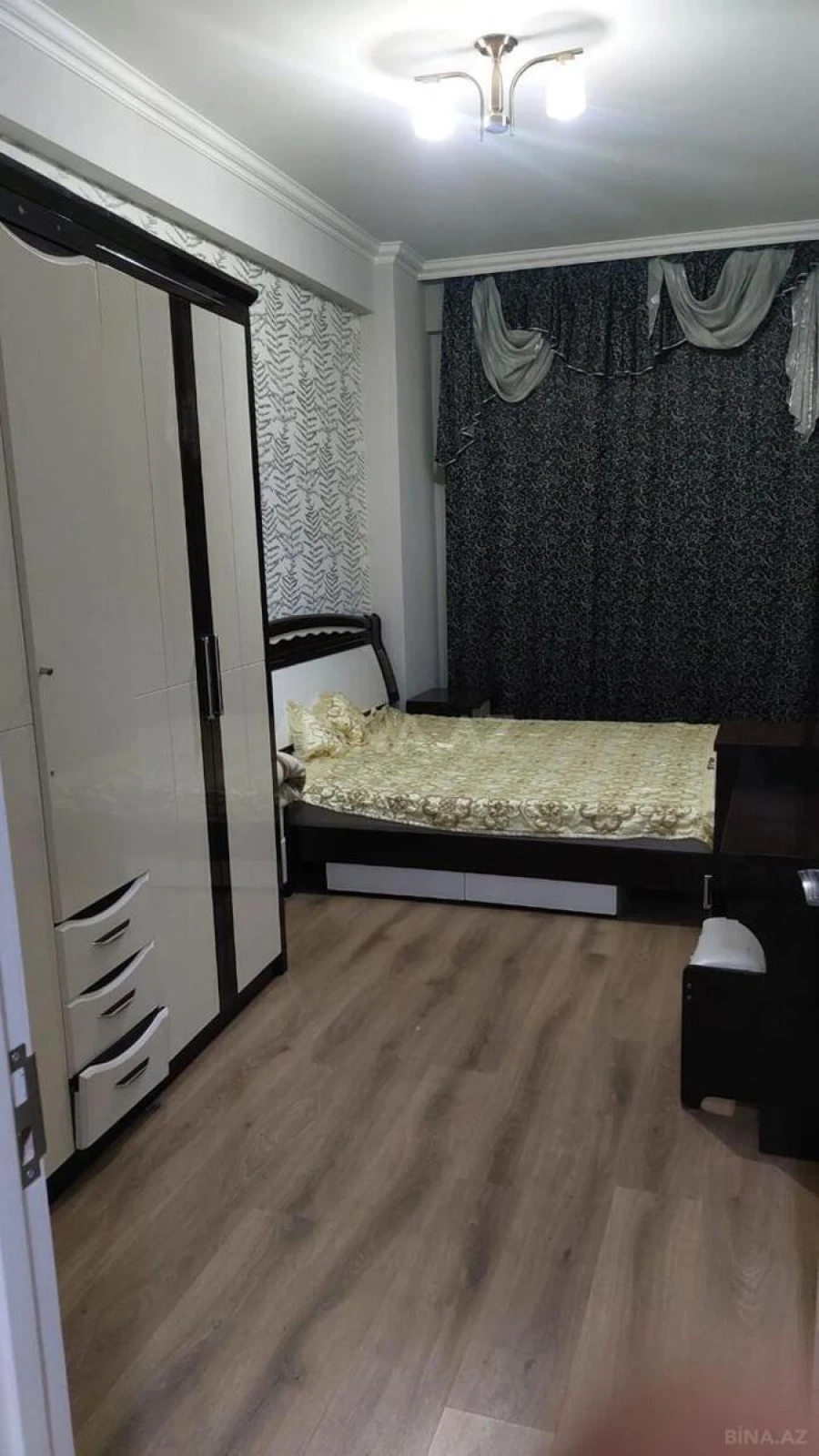 Satılır 2 otaqlı mənzil 57 m²