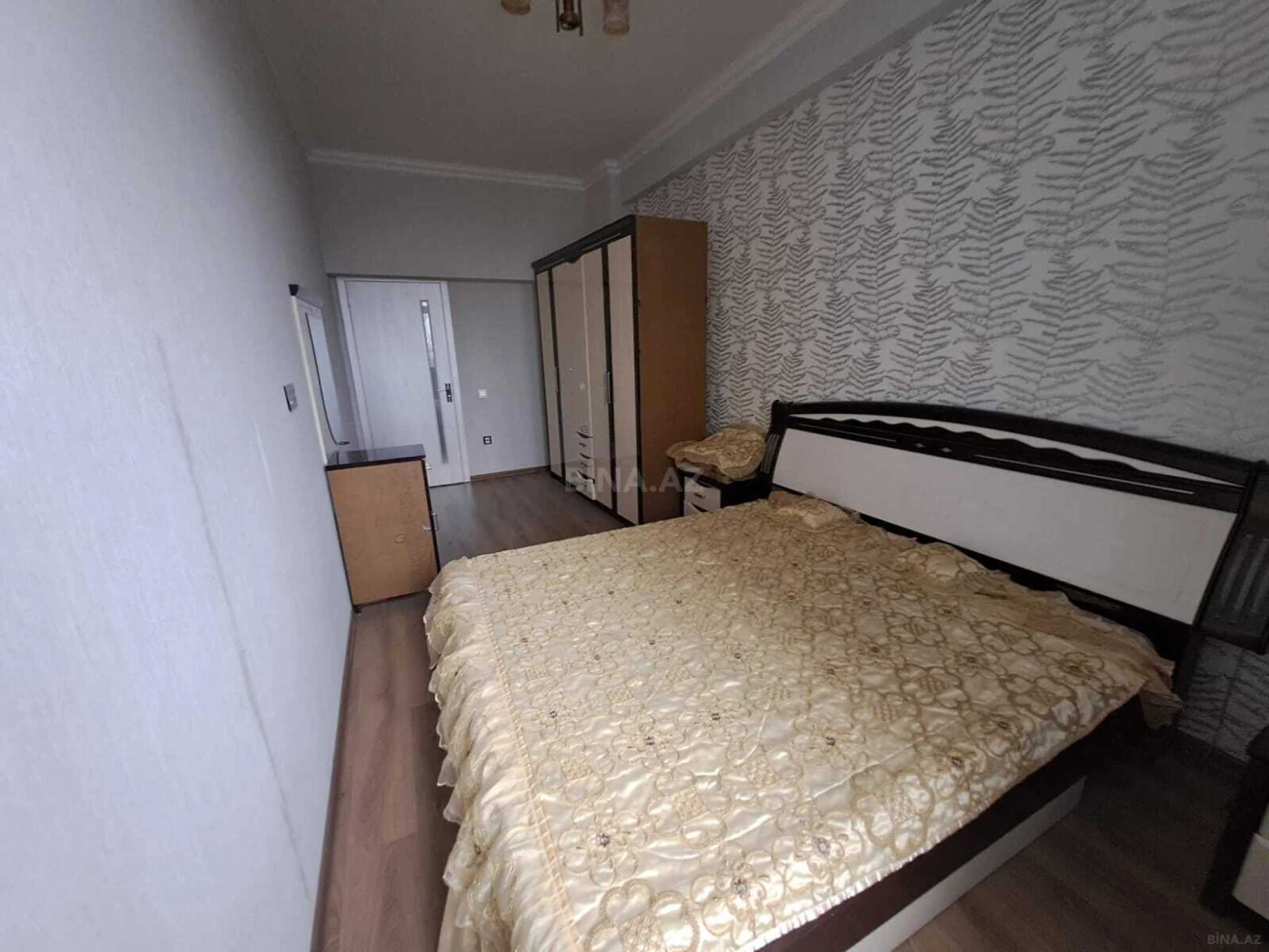 Satılır 2 otaqlı mənzil 57 m²