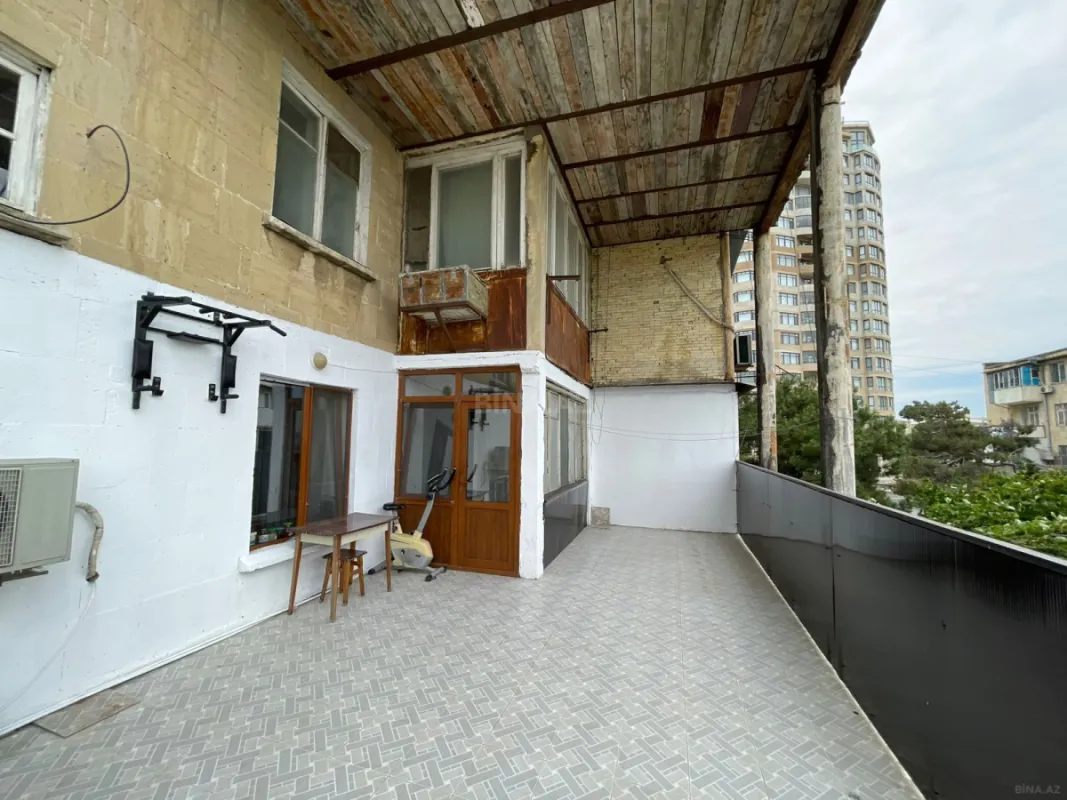 Satılır 3 otaqlı mənzil 120 m²