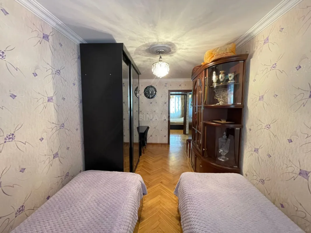 Satılır 3 otaqlı mənzil 120 m²