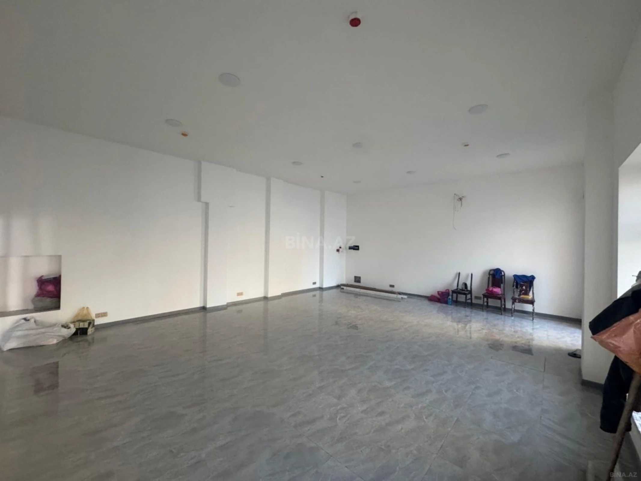 Kirayə verilir obyekt 220 m²