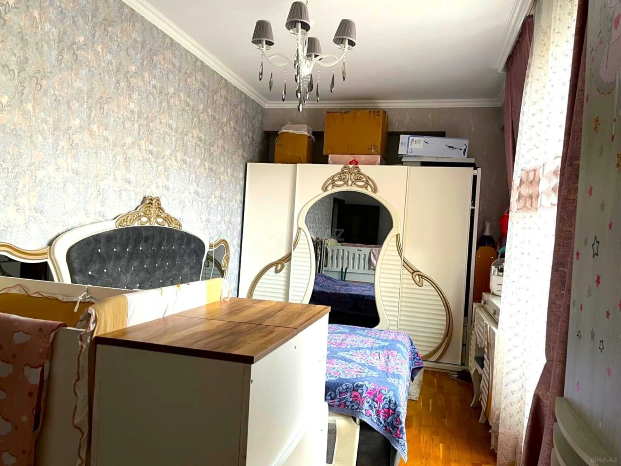 Satılır 3 otaqlı mənzil 115 m²