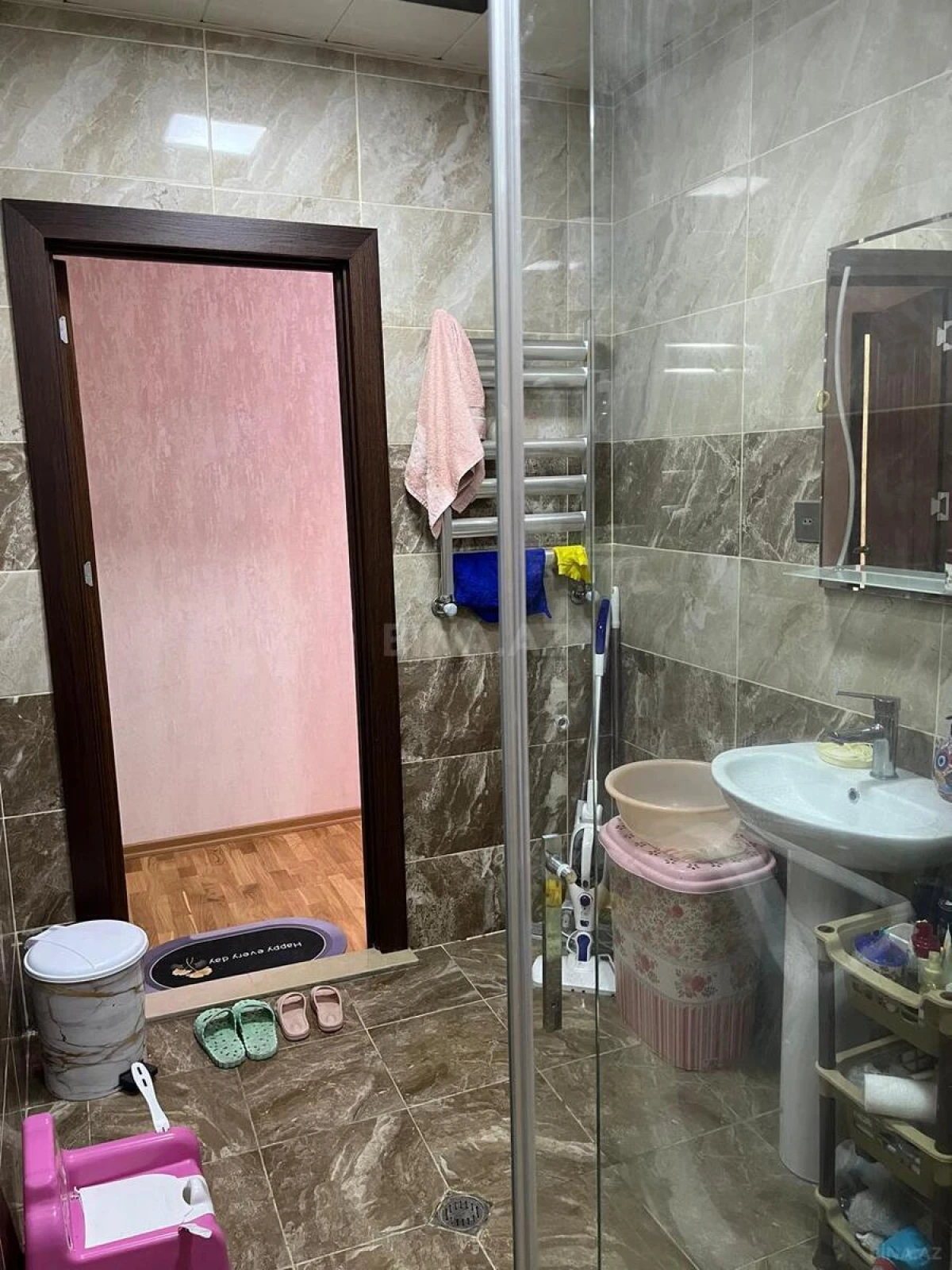 Satılır 3 otaqlı mənzil 115 m²