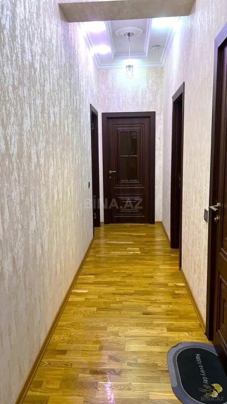 Satılır 3 otaqlı mənzil 115 m²