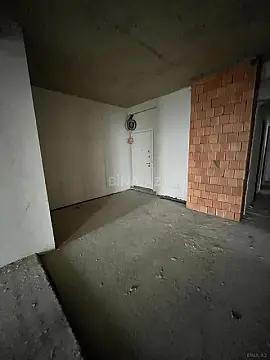 Satılır 3 otaqlı mənzil 136 m²