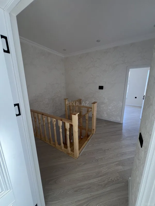 Satılır 4 otaqlı həyət evi 140 m²