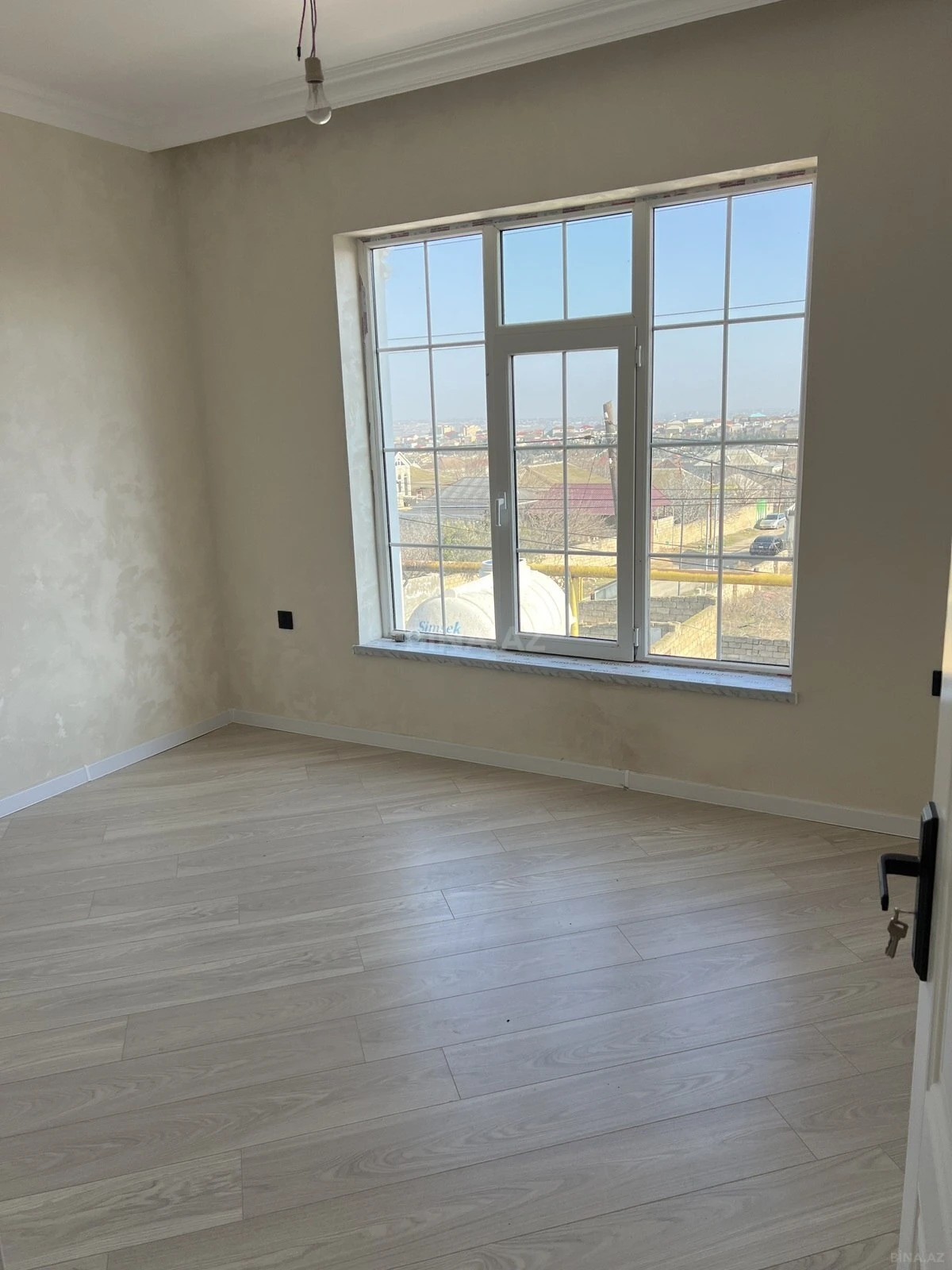 Satılır 4 otaqlı həyət evi 140 m²