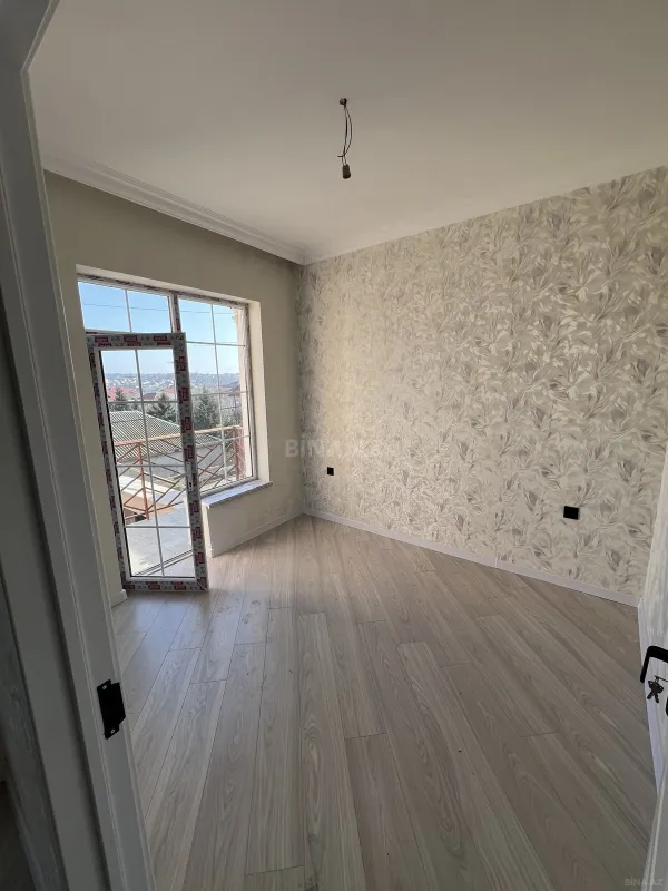 Satılır 4 otaqlı həyət evi 140 m²