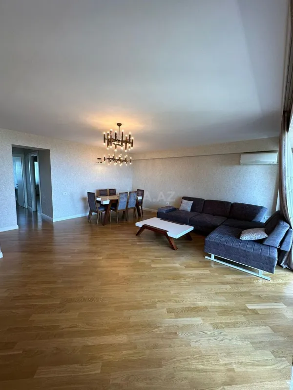 Kirayə verilir 2 otaqlı mənzil 100 m²