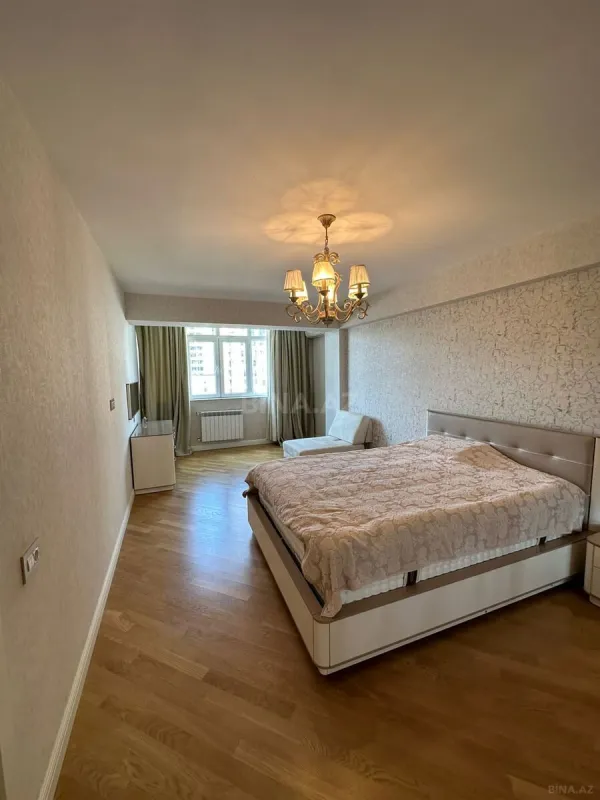 Kirayə verilir 2 otaqlı mənzil 100 m²