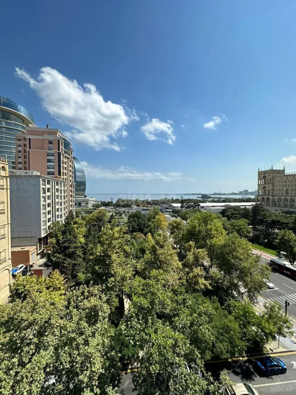 Kirayə verilir 2 otaqlı mənzil 100 m²