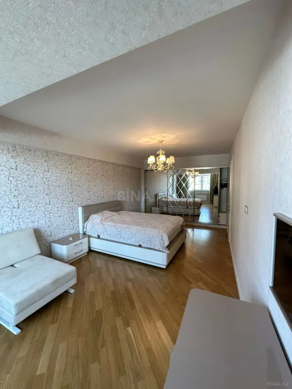 Kirayə verilir 2 otaqlı mənzil 100 m²
